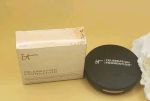 It Cosmetics Celebration Foundation Medium 0.30 oz New In Box - Picture 1 of 8
