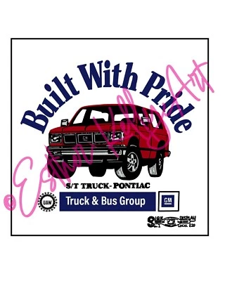 GMC Typhoon, construido con calcomanía Pride. Foto 1 de 2