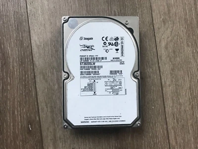 Seagate Cheetah ST39205LW  10000RPM 3.5" 68 PIN 9GB SCSI Hard Drive 9P8002-302 - Image 1 of 4