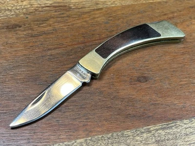 Винтажный маленький складной нож Browning США с латунной рамкой и деревянной ручкой - Изображение 1 из 4