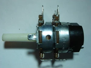 20K Log. Potentiometer Stereo Double Poti + Switch #11-2B - Bild 1 von 5