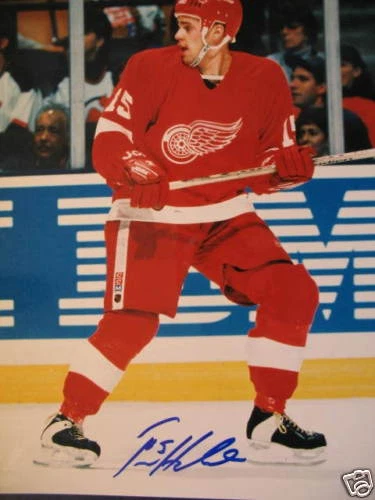 TOMAS HOLMSTROM Rookie  Redwings  Auto. 8x10 photo - Image 1 of 1