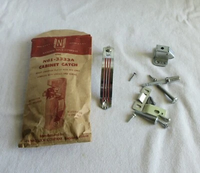 Nuevo de Colección Gabinete Pestillo Línea Roja Cromado Deco Armario Hoosier Puerta MC Foto 1 de 4