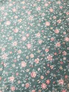 1 1/2 Yds Vintage Pink Small Flowers & Vines Fabric Joan Kessler Made USA - Picture 1 of 4