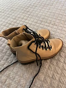 Girl’s Boots Size 6.5. NWOT - Picture 1 of 6