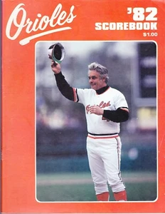 1982 BALTIMORE ORIOLES vs TWINS  SCORED  PROGRAM EARL WEAVER - Picture 1 of 3