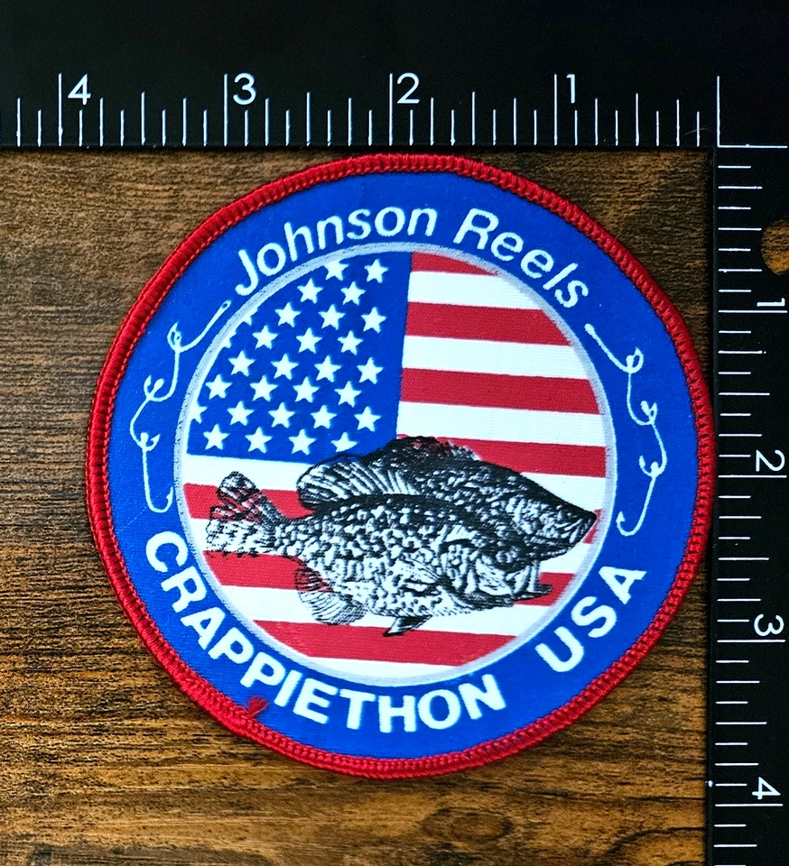 Винтажная рыбная нашивка Johnson Reels Crappiethon США для ловли краппи - Изображение 1 из 1