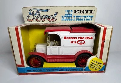 Camión bancario Ford Modelo T IGA Ertl 1913 fundido a presión 1:25 con caja coleccionable de colección Foto 1 de 4