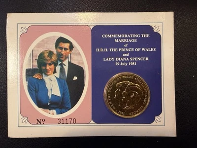 Conmemoración del matrimonio de SAR el Príncipe de Gales y Lady Diana Spencer VIN3 Foto 1 de 2