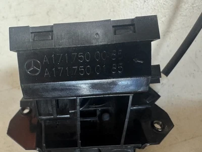 Mecanismo de cierre de bloqueo de tapa de maletero Mercedes-Benz E500 2003-2009 (A1717500085) OEM Foto 1 de 3