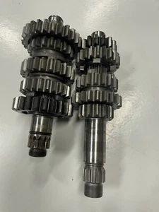 06-09 YZ450F Gearbox Gear Box Transmission Output Main 2S2-17402-00-00 OEM - Picture 1 of 5