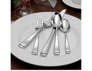 Oneida® Moda 5-Piece Flatware Place Setting WL-LPBY430884 - Picture 1 of 9