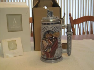 1995 AVON KNIGHTS OF THE REALM STEIN - Picture 1 of 12