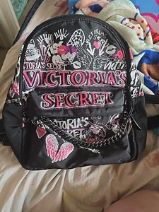 Victoria Secret New 2018 Limited Edition Black Graffiti Backpack Used No Tag - Picture 1 of 5