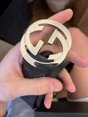 Cintura Gucci nera GG Con Scatola e busta protettiva taglia 98/38 - Immagine 1 di 4