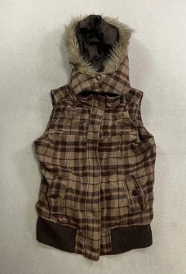 Roxy Vest Women’s Size Large Brown Plaid Hooded Faux Fur Quilt Lined Full Zip Up - Image 1 of 4