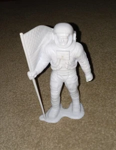 Vintage Marx Hard Plastic 6" Apollo Astronaut Figure for Playset American Flag - Picture 1 of 3