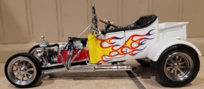 Гоночный автомобиль 1957 с 57Chevy Corvette двигатель24Hot Rod55 1955 12Carousel WHT1:18 - Изображение 1 из 4