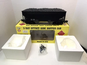 ARISTO CRAFT TRAIN #1 SPUR 2-FACH VERSETZTER SEITENBUNKERWAGEN KOHLE MIT BOX - Bild 1 von 2