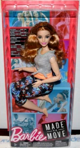 Muñeca Barbie 2017 Curvy Made to Move pelo rojo/fresa rubio articulada - Imagen 1 de 5