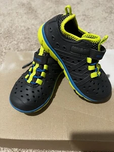 Boy Toddler Stride Rite Made2Play Phibian Sneaker Sandal Size 9 - Picture 1 of 4