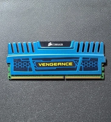 Corsair Vengeance 4GB (1x4GB) RAM PC3-12800 DDR3-1600 SDRAM CMZ16GX3M4A1600C9B - Image 1 of 3