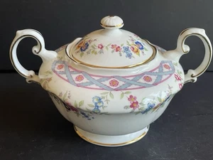 Paragon Bone China Handled And Lidded Sugar Bowl BOW - Picture 1 of 6