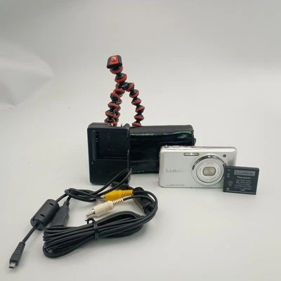 Цифровой фотоаппарат компактный белый Panasonic LUMIX DMC-FX77 - Изображение 1 из 4