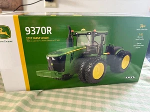 2017 Farm Show Limited Edition John Deer tractor 9370R 19th in a Series - Picture 1 of 4