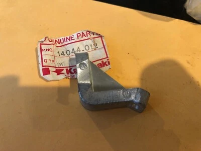 川崎 KD125 KE125 KX125 KS125 导线支架 14044-012 NOS — 第 1/4 张图片