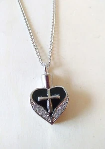 CROSS Cremation Urn Keepsake Ashes Memorial Necklace Always In My Heart - Picture 1 of 1