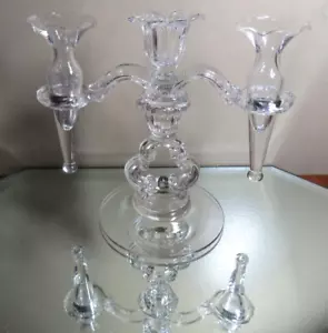Cambridge Glas Schlüssellochkerze mit 9" Arm mit 2 Epegne Vasen - Bild 1 von 24