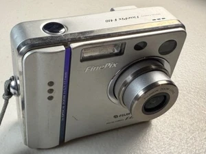 Fujifilm A350 Digital Compact Camera 5MP Point Shoot Silver - Picture 1 of 16