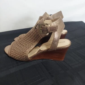 Adrienne Vittadini Gold Metallic Bronze Leather Roseanne Wedge Sandals Size 9 - Picture 1 of 9