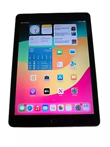 Apple iPad 6th Gen. 32GB, 9.7in - Space Grey - Wifi + 4G (Unlocked) Used (YK148 - Picture 1 of 8
