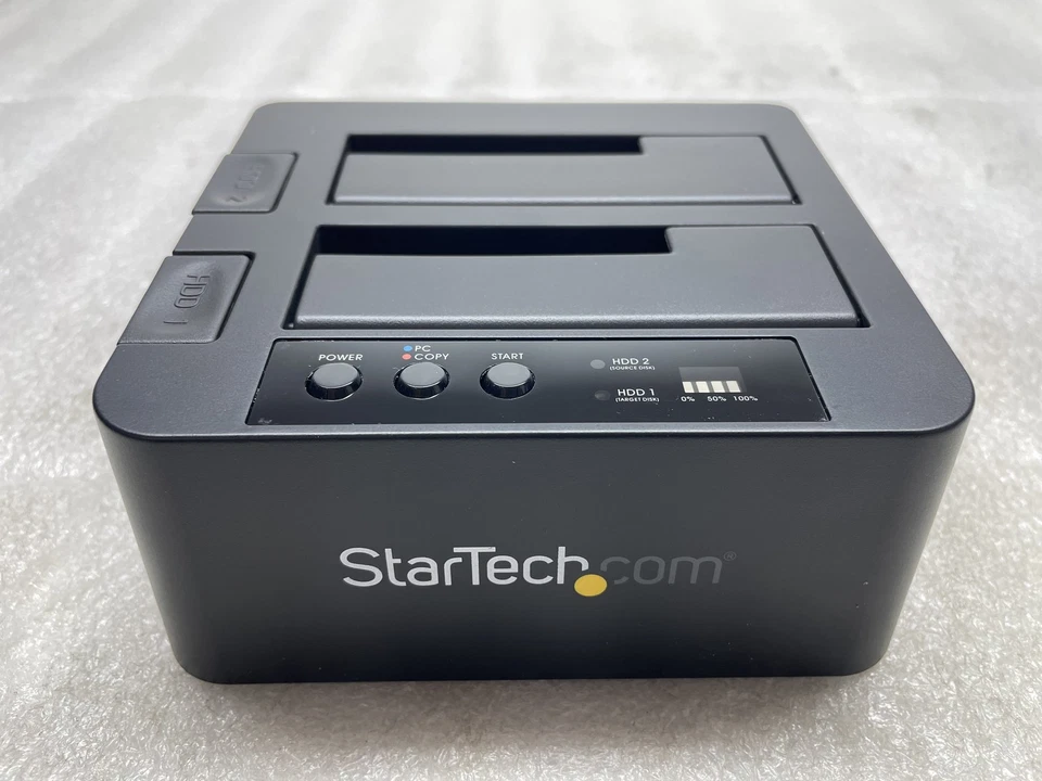 StarTech.com SDOCK2U313R Standalone Hard Drive Duplicator Dual Bay HDD/SSD USB - Image 1 of 4