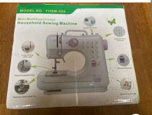 Mini Multifunctional Professional Sewing Machine FHSM-505 - Picture 1 of 3