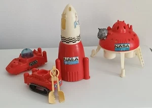RARE VINTAGE JEAN HOFLER NASA LUNAR SPACE STATION PLASTIC TOY SET WEST GERMANY - Picture 1 of 2