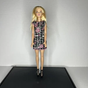 Barbie Pink Tastic Doll 2015 Black Shoes Read Description - Picture 1 of 8