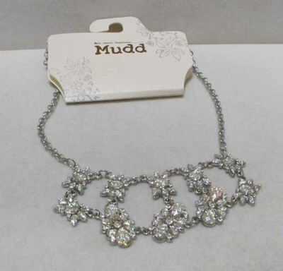 MUDDD Tono Plata Brillo Acrílico Estrás Floral Collar Distintivo $26 NUEVO EN CAJA Foto 1 de 4