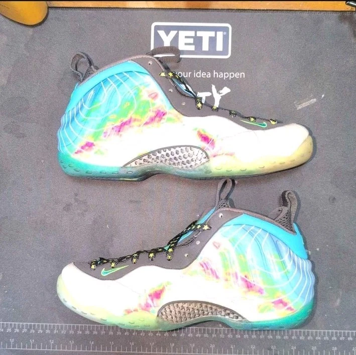 Tenis para hombre Nike Air Foamposite One PRM Weatherman 2013 Foto 1 de 4