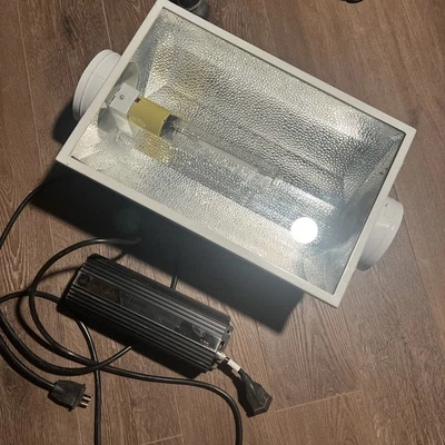 Lastre digital grow delux600 vatios, perno y campana de luz ventilada Foto 1 de 4