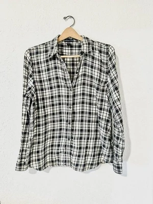 Camisa abotonada a cuadros blanca y negra manga larga talla XL de American Living para mujer Foto 1 de 4