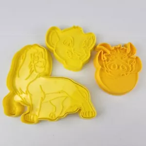 Disney The Lion King Cookie Cutter Pumbaa Simba Biscuit Decoration Lot Of 3 - Foto 1 di 7
