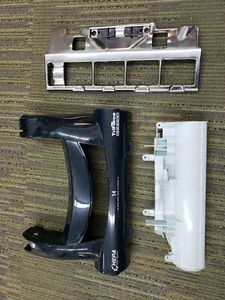 ac01adutzuu3 Panasonic Vacuum MC-GG525 nozzle housing,038vs-5269910 rug plate - Picture 1 of 1