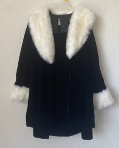 Vintage Girls 2Pc Dress & Coat 8 - 10 Medium Black Velvet White Faux Fur Trim - Picture 1 of 12