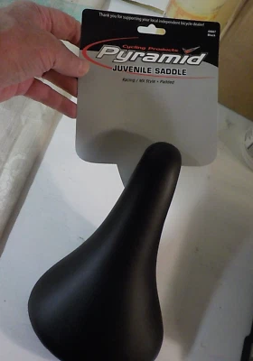 Assento de bicicleta de corrida PYRAMID selim juvenil 5-1/2 x 9" corrida estilo mx NOVO - Imagem 1 de 4