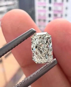 2.50 Ct IGL Certified Lab-Grown CVD Diamond 9x7 mm Radiant Cut VVS1 F Color 29S - Picture 1 of 3