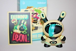 Kidrobot Dunny 2018 DCON PERCY RAGNAR CON JUGUETE DE ARTE DE DISEÑADOR - Imagen 1 de 4