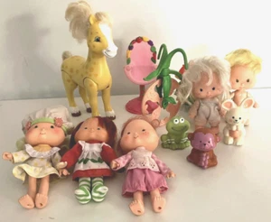 Lote de accesorios vintage Strawberry Shortcake & Friends muñecas caballo mascotas - Imagen 1 de 14